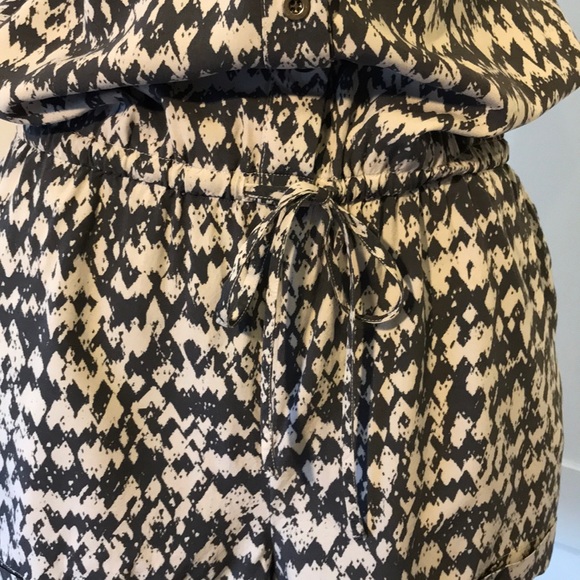 Banana Republic Romper - Picture 4 of 6